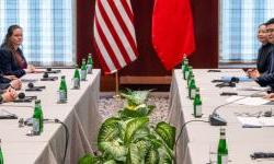 China sees opportunities in global disorder